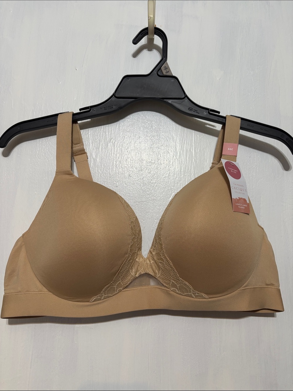 Cacique Tan/Nude Comfort Bliss Lightly Lined Plunge Bra with Lace Accent